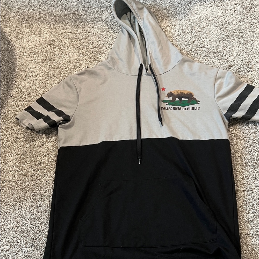 California Republic Men’s Hoodie - Gray and Black